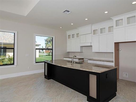 5th image of 11591 Pin Oak Dr