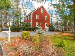 2 Lynnhaven Rd, Leominster, MA 01453