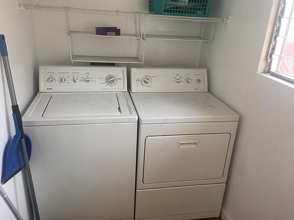 In unit Washer/Dryer