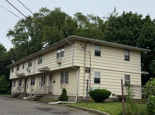 142 Bradford Ave #2, East Haven, CT 06512