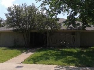16916 Park Hill Dr, Dallas, TX 75248