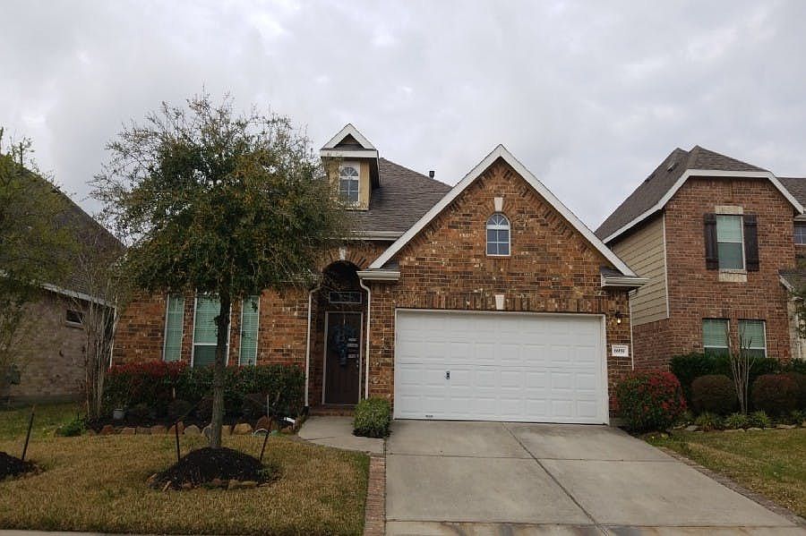 1st image of 6939 Moonrise Ln
