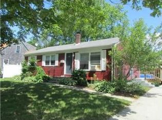 302 Shore Acres Ave, North Kingstown, RI 02852