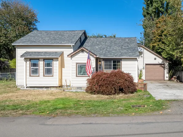 3610 Maple Ln, Tillamook, OR 97141