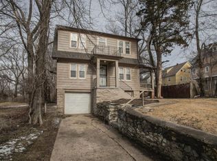 3708 E 61st St, Kansas City, MO 64130