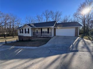 808 Parkview Dr, Harrison, AR 72601