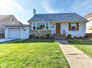 9532 S Francisco Ave, Evergreen Park, IL