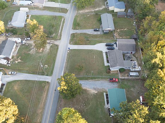 5th image of 2230 Greendale Dr NE