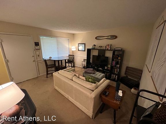 4th image of 291 S Finley St #14616703