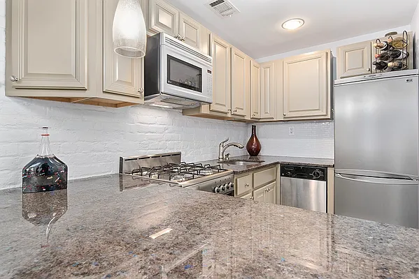 Rented by Corcoran | media 10