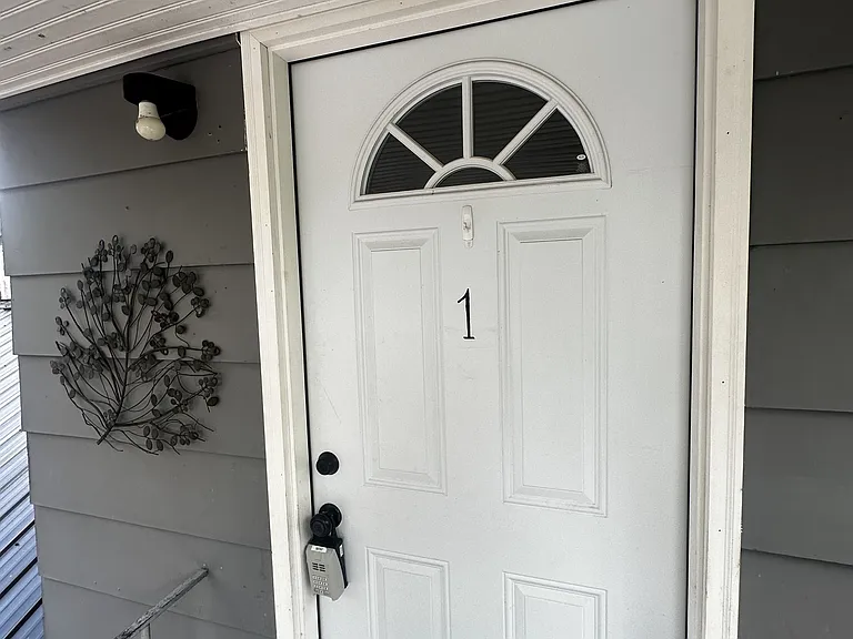 3121 Conner Dr #H — Photo 16