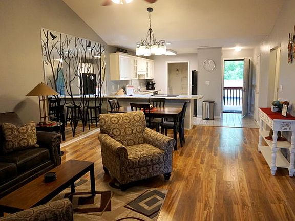 4th image of 189 Avondale Dr APT 10