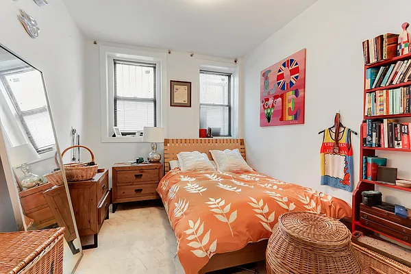 Rented by Manhattan Residential Inc. | media 9