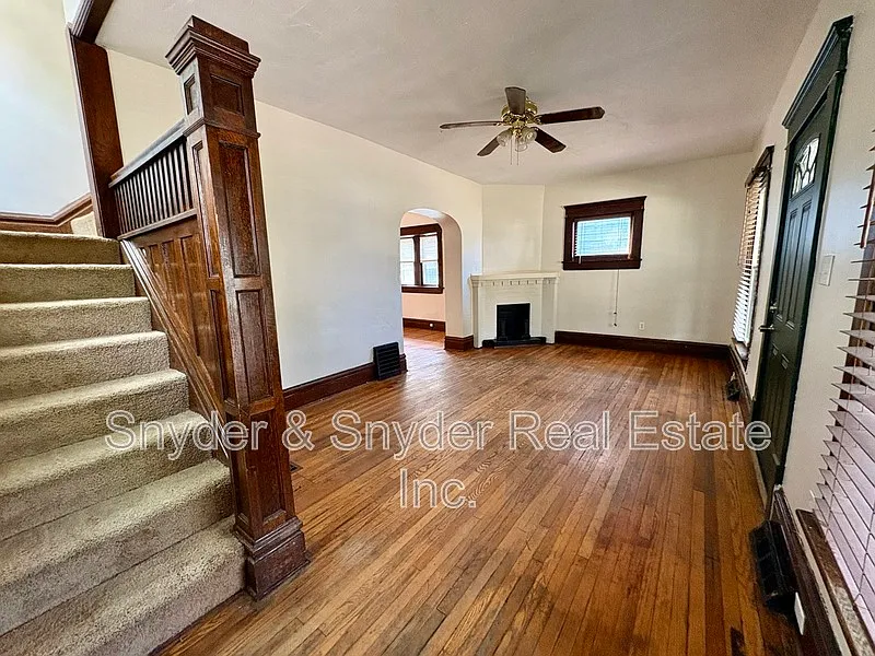 3 bed, 1.5 bath, 1478 sqft, $1,295 — Photo 3