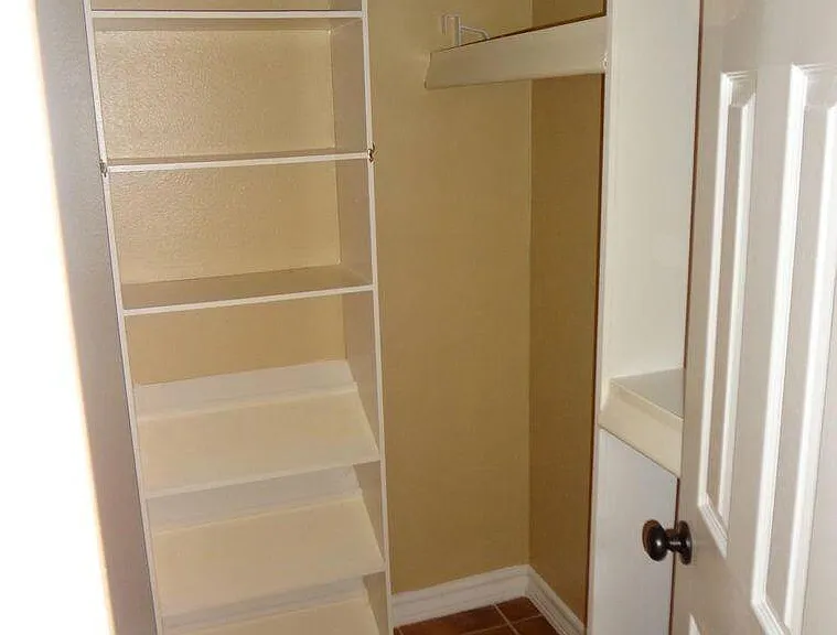 320 Barbaree Dr — Photo 11