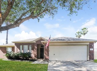 1822 Coretta Ct, Fresno, TX 77545