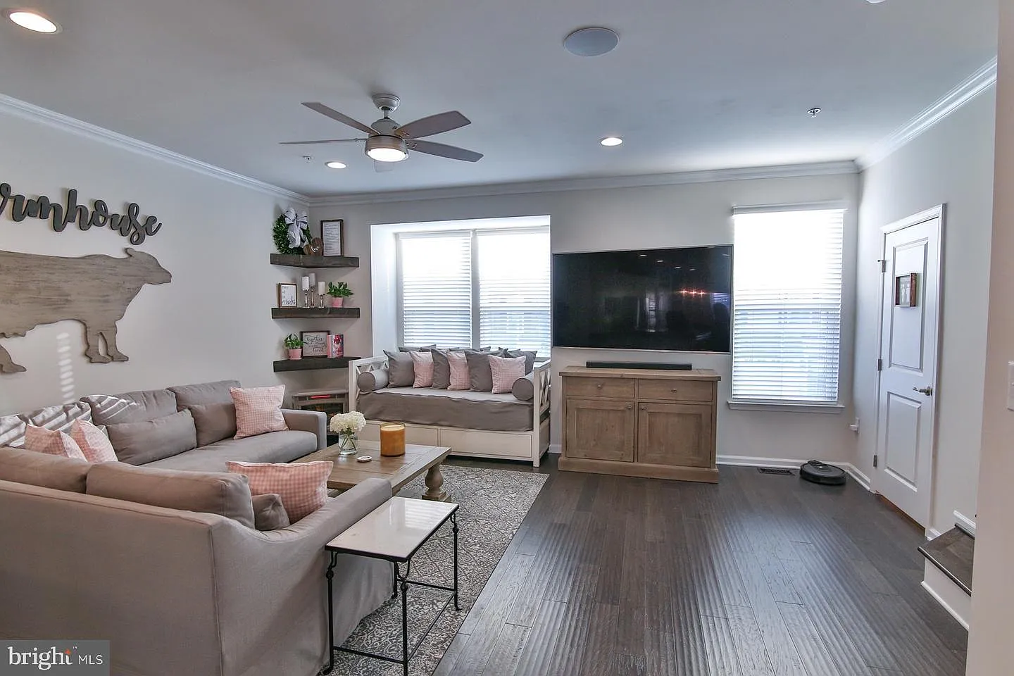 3 bed, 2966 sqft, $3,500 — Photo 1