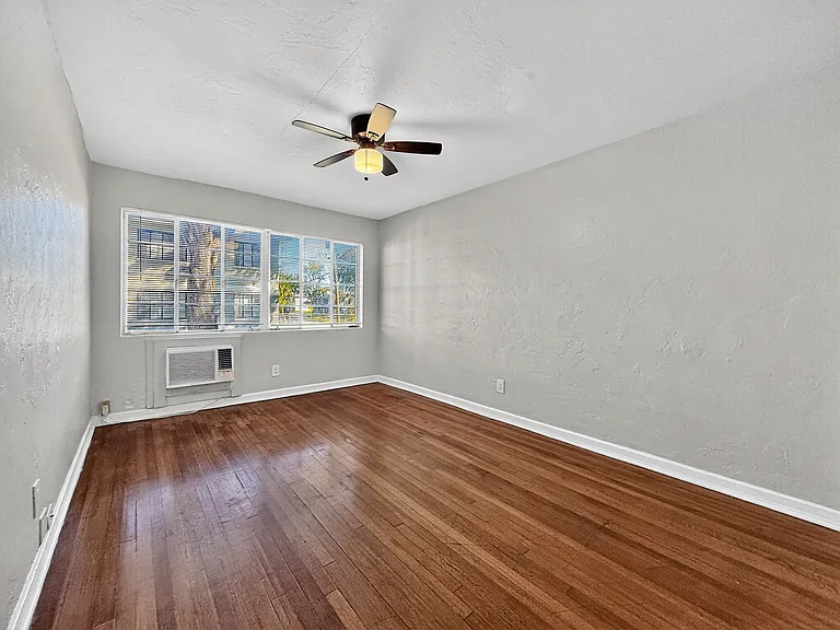 804 Highland Ave — Photo 8