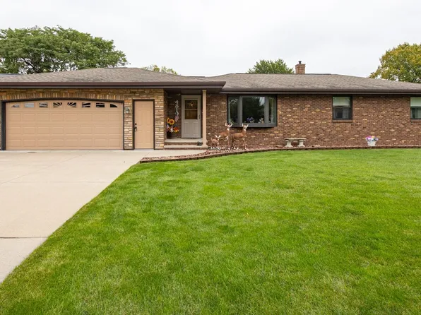 4810 W Wildflower Ln, Appleton, WI 54914