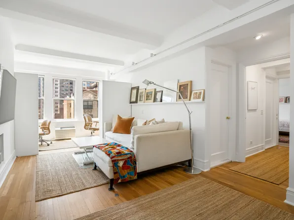 419 East 57th Street 15BC image 3 of 16