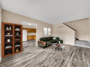 701 Linwood Dr #B27, Harrisonville, MO 64701