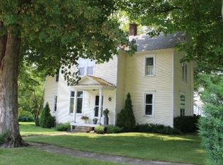 423 N Elm St, Franklin Grove, IL 61031