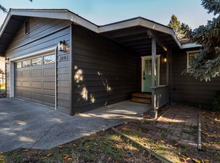 1941 NE Desert Ct, Bend, OR 97701