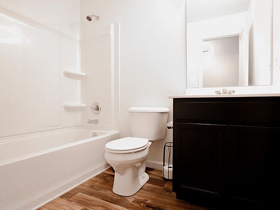 2nd image of 1204 Gemstone Pointe Dr