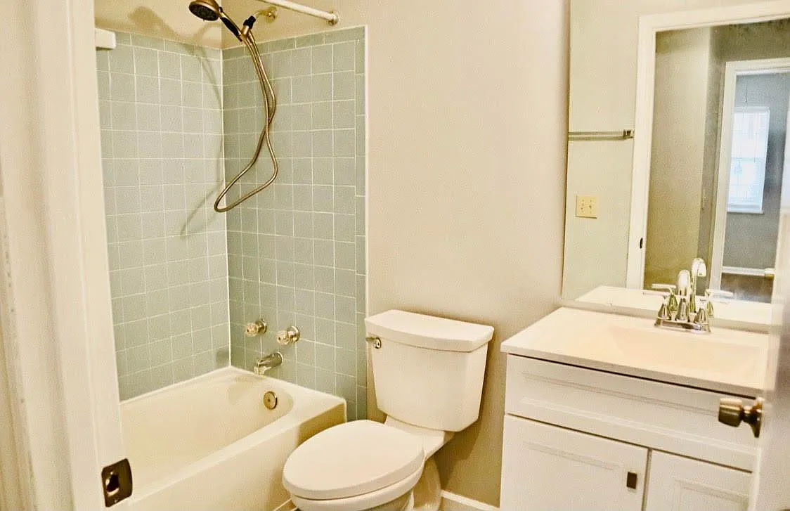1 Sherbrook Ct — Photo 4
