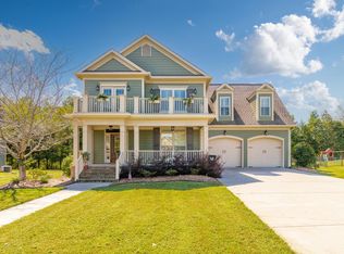 8350 Front Gate Cir, Ooltewah, TN 37363