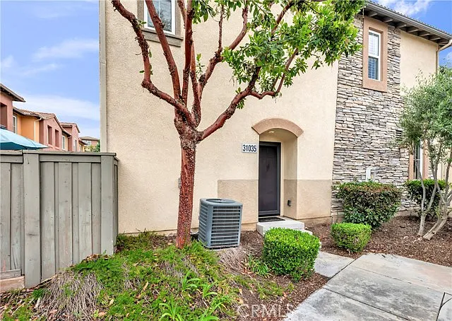 31035 Strawberry Tree Ln