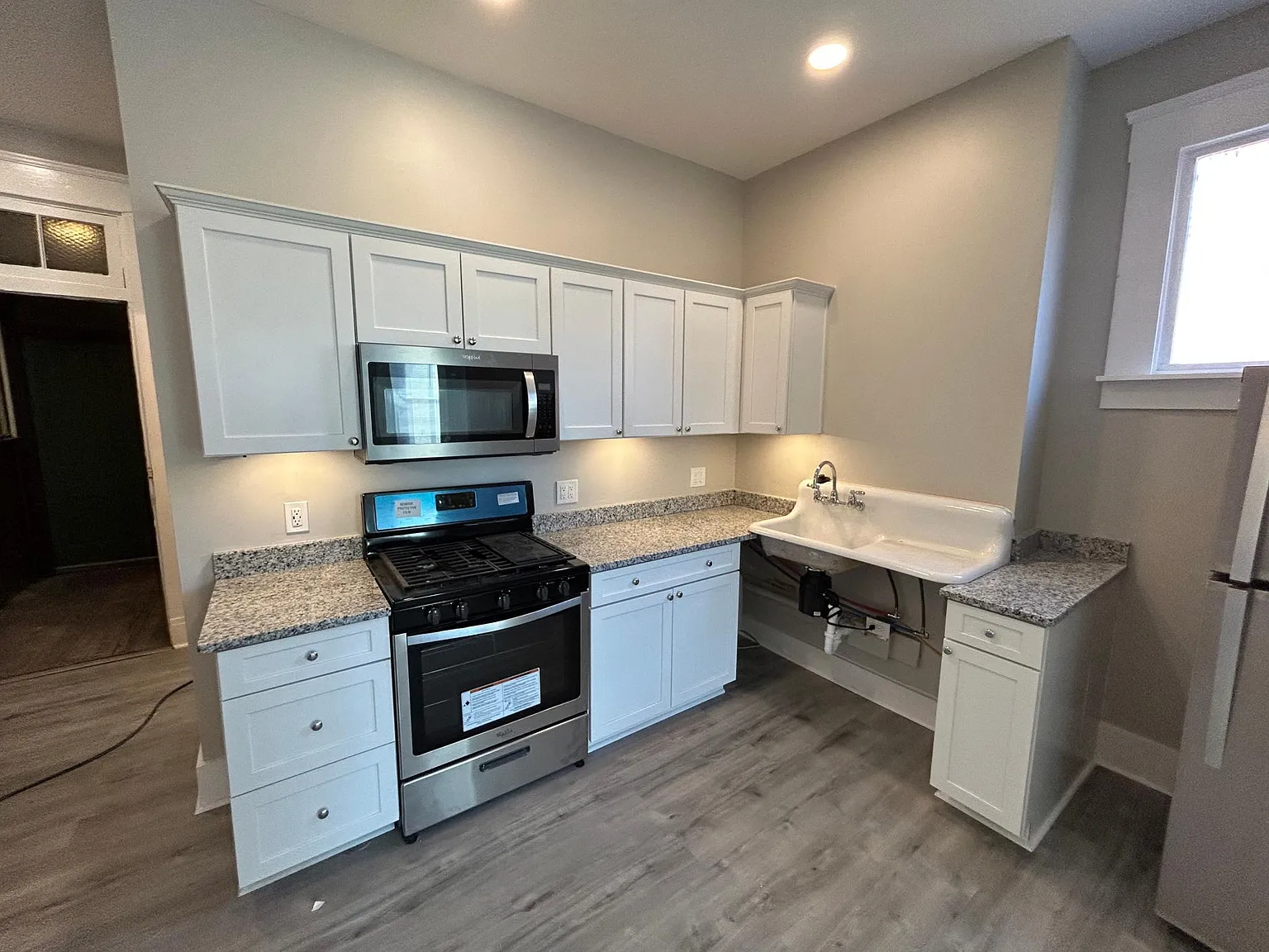 1610 Main St — Photo 4