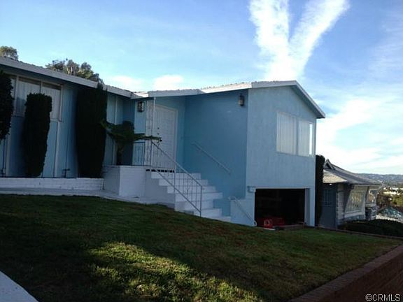 4th image of 3839 Carmona Ave