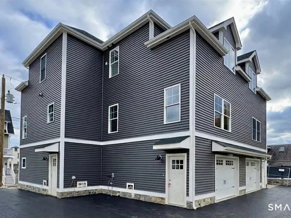 25A Village Rd, Milford, CT 06460