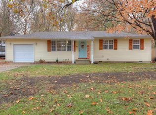 101 Red Oak Dr, Carl Junction, MO 64834