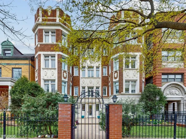 4550 N Malden St APT 1W, Chicago, IL 60640