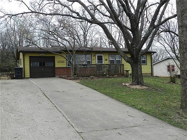 1st image of 321 Warner Ave
