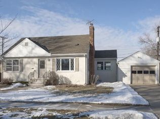 1077 California Ave W, Saint Paul, MN 55117