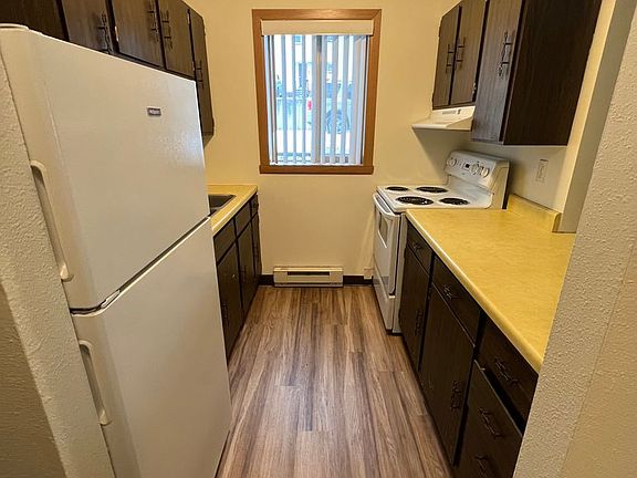 4th image of 419 11th Ave S #102