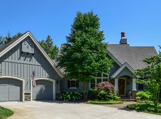 5615 Sanctuary Dr NE, Ada, MI 49301