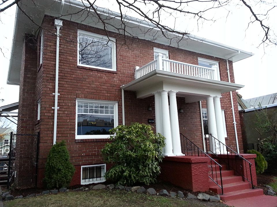 1st image of 215 N I St