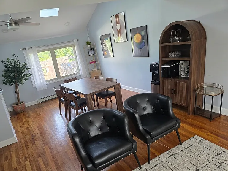 54 Jerome Ave — Photo 9