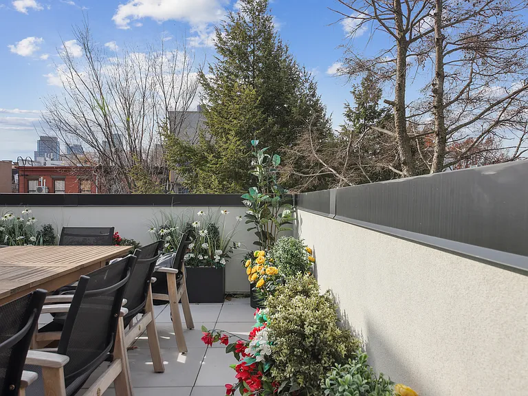 132 Waverly Ave #GARDEN — Photo 21