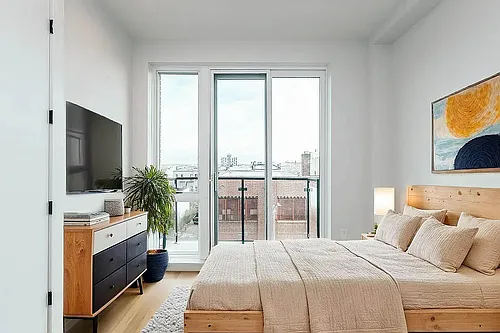 83 Starr St #4F Photo 1