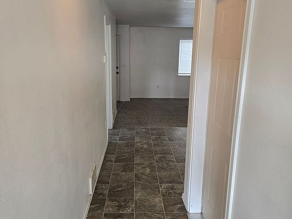 4th image of 2591 NW Cedar Ave #1065