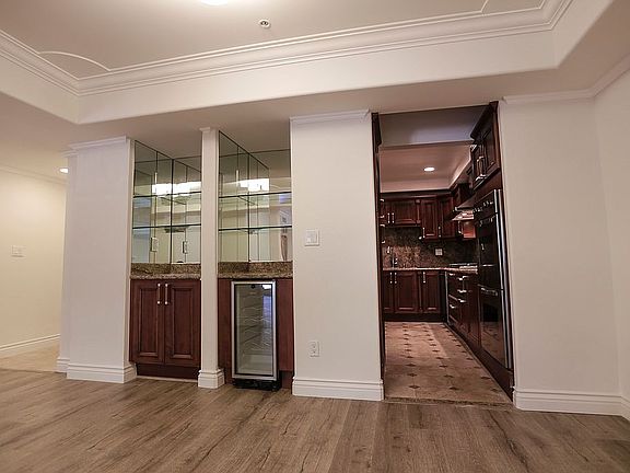 4th image of 11803 Goshen Ave APT 202