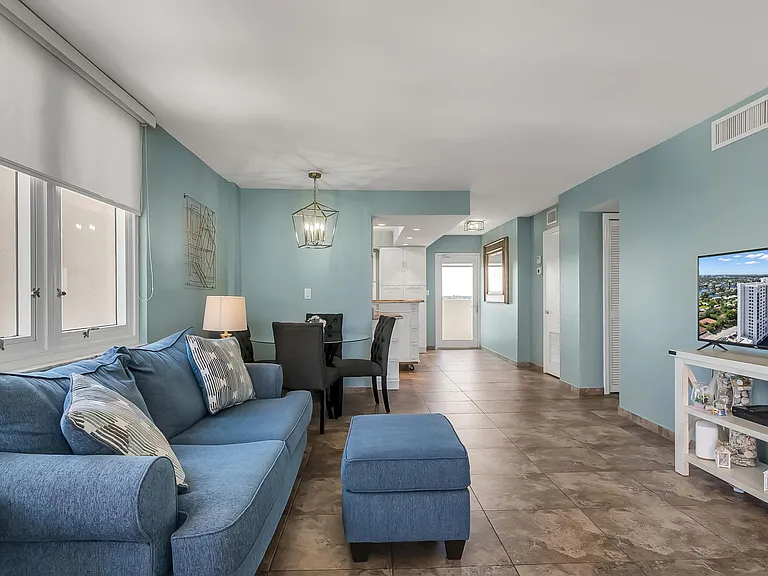 2200 NE 33rd Ave #10K — Photo 11
