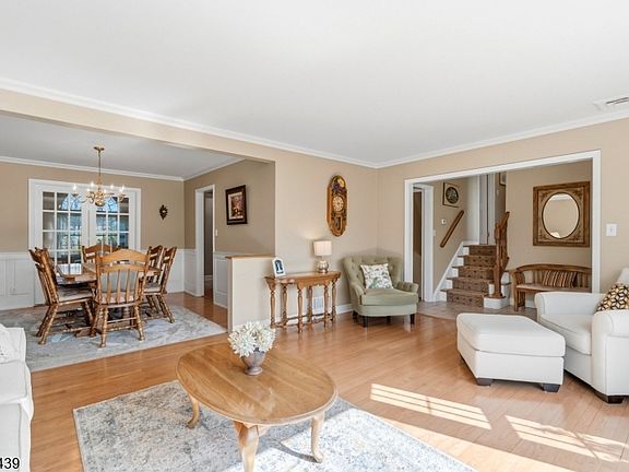 2nd image of 262 Cornwall Rd