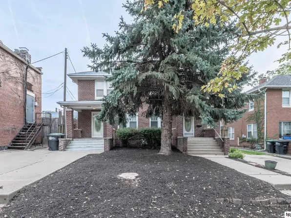 103-105 S 50th St, Omaha, NE 68132