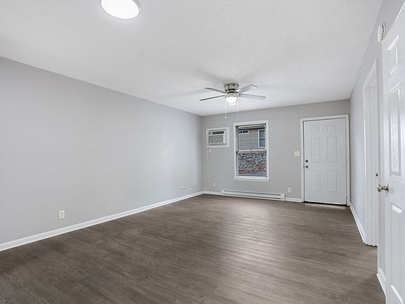 3rd image of 185 Oak St